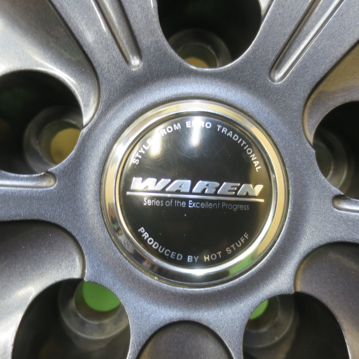 バリ溝！22年！キレイ！8.5分★スタッドレス 225/65R17 ヨコハマ アイスガード G075 WAREN ヴァーレン 17インチ PCD114.3/5H★6052502イス