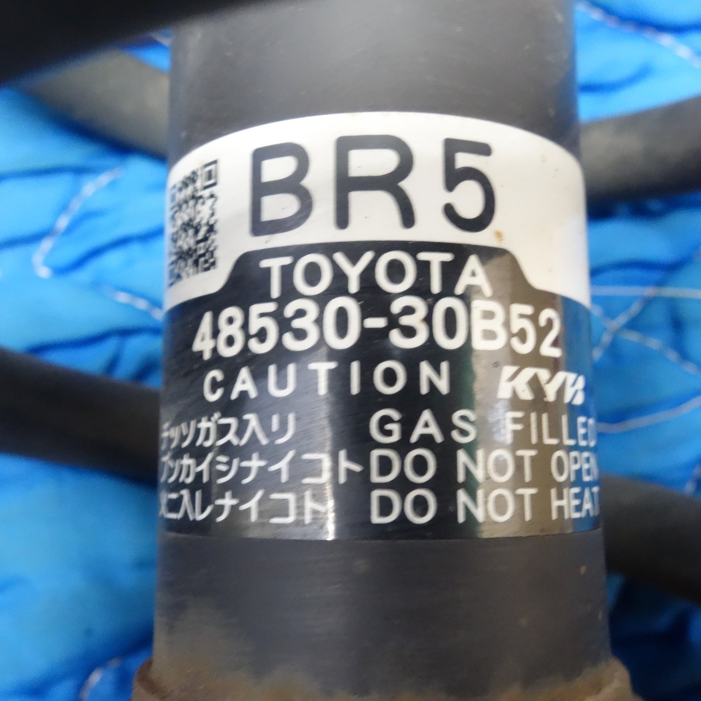 [送料無料] ☆トヨタ クラウン 210系 純正 サスペンション 一台分 48530-30B52 48510-30C12 48520-30622 TEMSセンサー付き☆