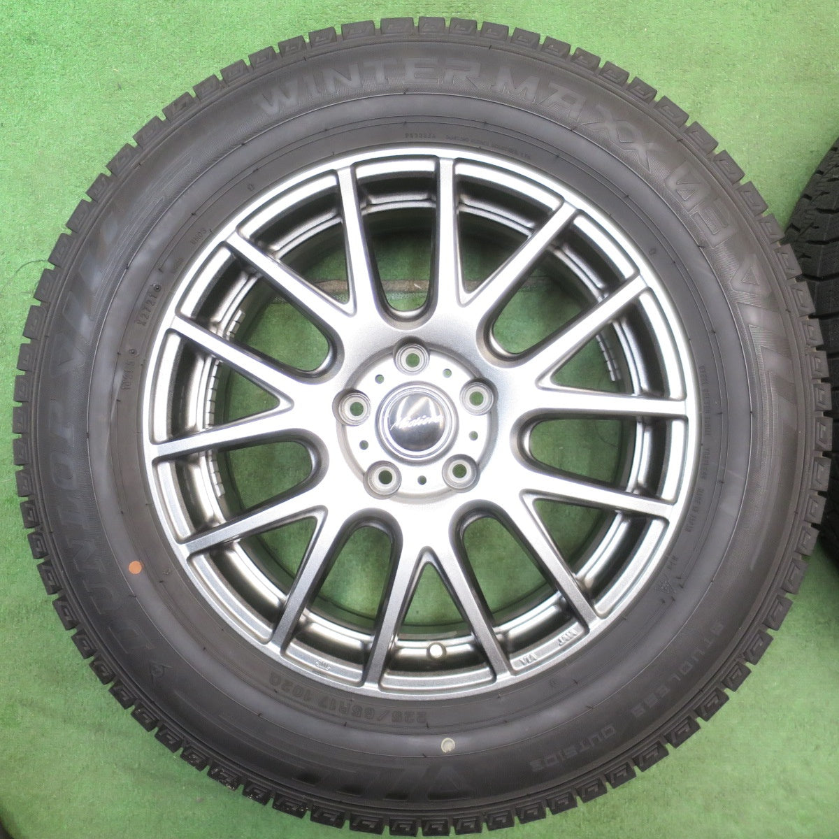 バリ溝！キレイ！9.5分★スタッドレス 225/65R17 ダンロップ ウインターマックス 03 Mistiere RB14 ミスティーレ 17インチ PCD114.3/5H★6051504NJス
