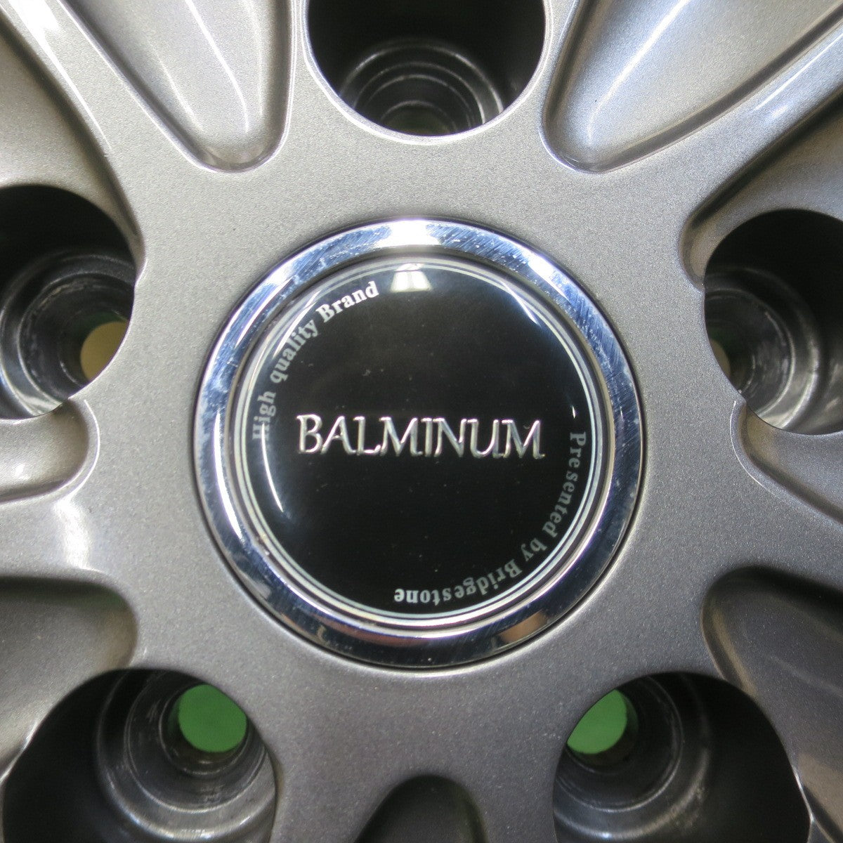 バリ溝！23年！キレイ！9.5分◎スタッドレス 215/50R17 ブリヂストン ブリザック VRX2 BALMINUM AR12 バルミナ 17インチ PCD114.3/5H◎6082905イス
