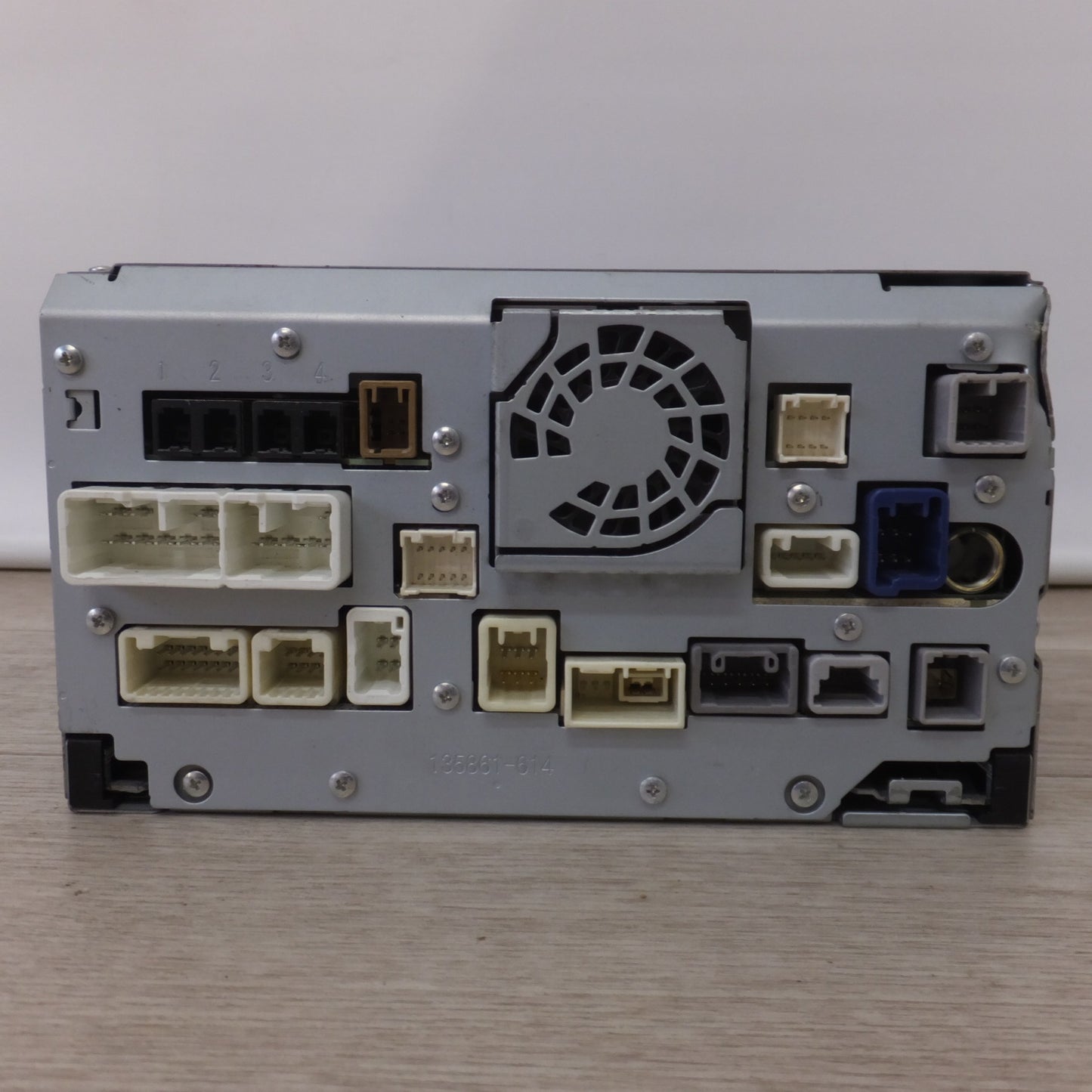 [送料無料] 現状品★富士通テン製 トヨタ 純正 SDナビゲーション 08545-00V51 NSZT-W62G　セキュリティロック[57]★