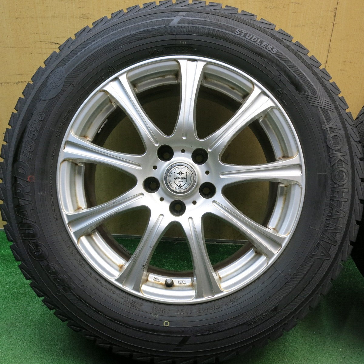 バリ溝！22年！9.5分◎スタッドレス 225/65R17 ヨコハマ アイスガード iG52C JOKER ジョーカー 17インチ PCD114.3/5H◎6083002HAス