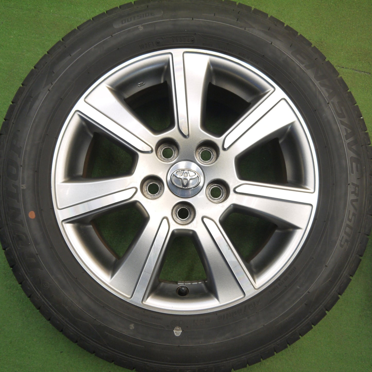バリ溝！24年！9.5分★トヨタ マークX ジオ 純正 215/60R16 ダンロップ エナセーブ RV505 16インチ PCD114.3/5H★6040314Hノ
