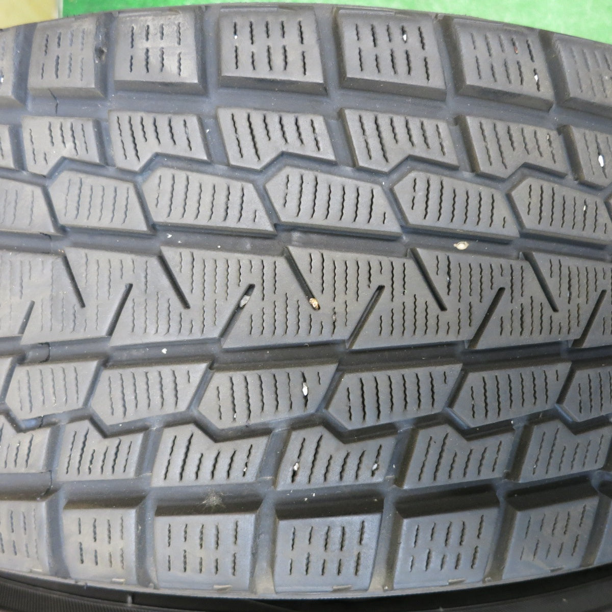 バリ溝！キレイ！9.5分★スタッドレス 225/60R18 ヨコハマ アイスガード G075 VELVA SPORTZ ヴェルヴァ 18インチ PCD114.3/5H★5122508HAス