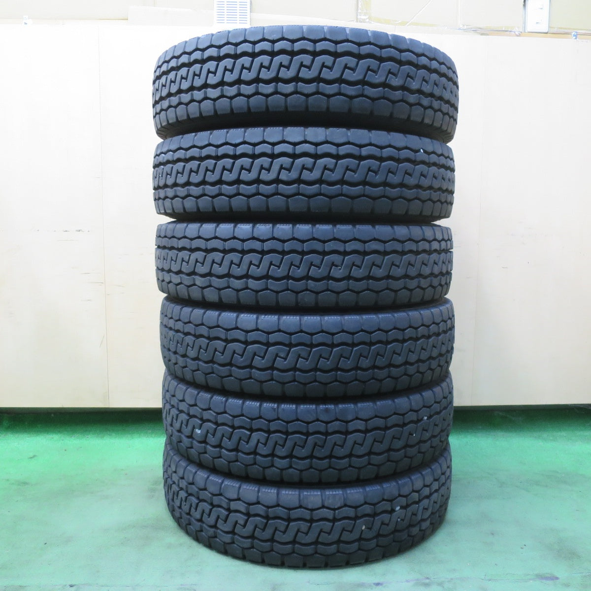 バリ溝！25年！9.5分！6本★トラック タイヤ 205/85R16 117/115N ブリヂストン エコピア M812 ミックス オールシーズン 16インチ★5101003イスタ