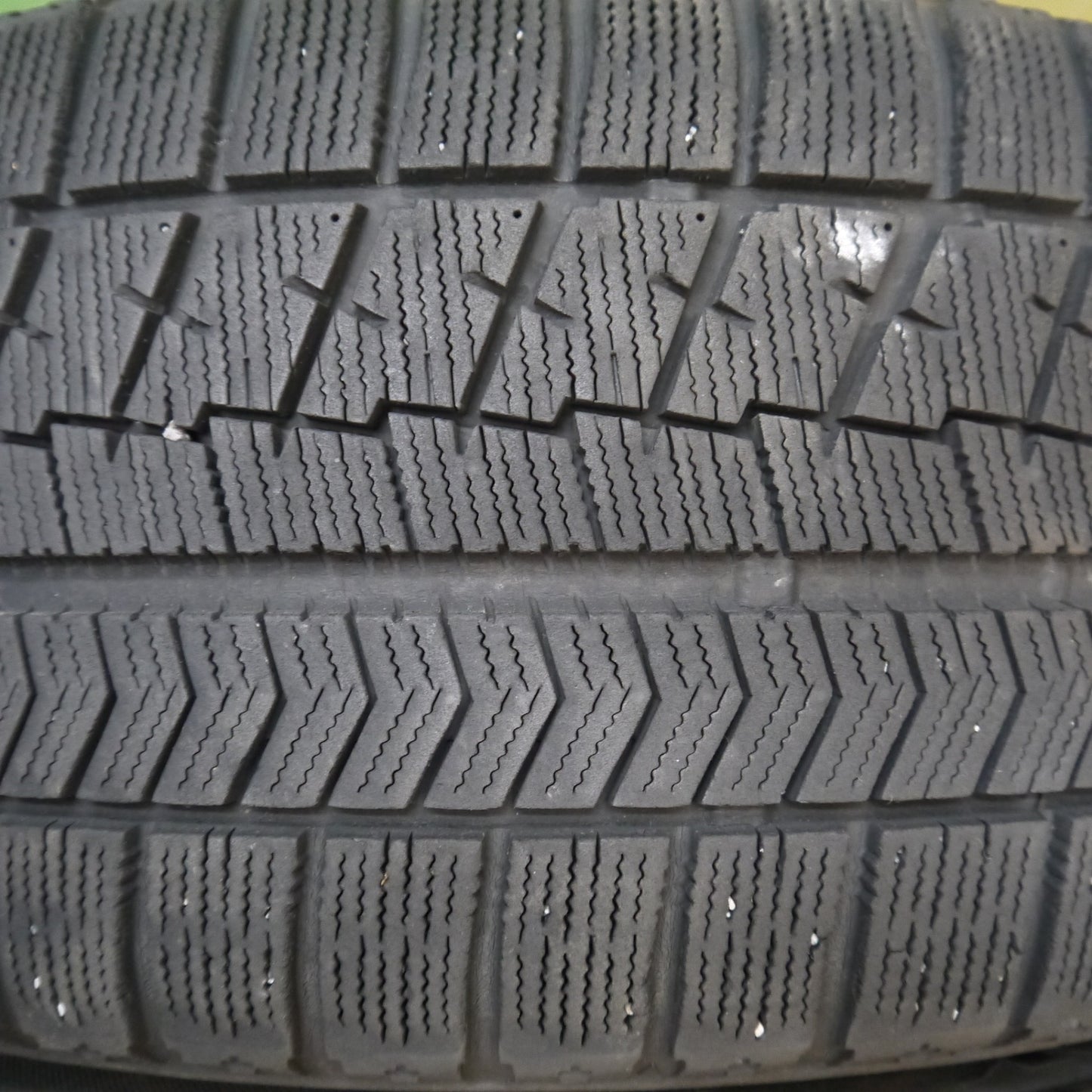 キレイ★トヨタ プリウスα ツーリング 純正 215/50R17 スタッドレス ブリヂストン ブリザック VRX 17インチ PCD114.3/5H★5052006Hス