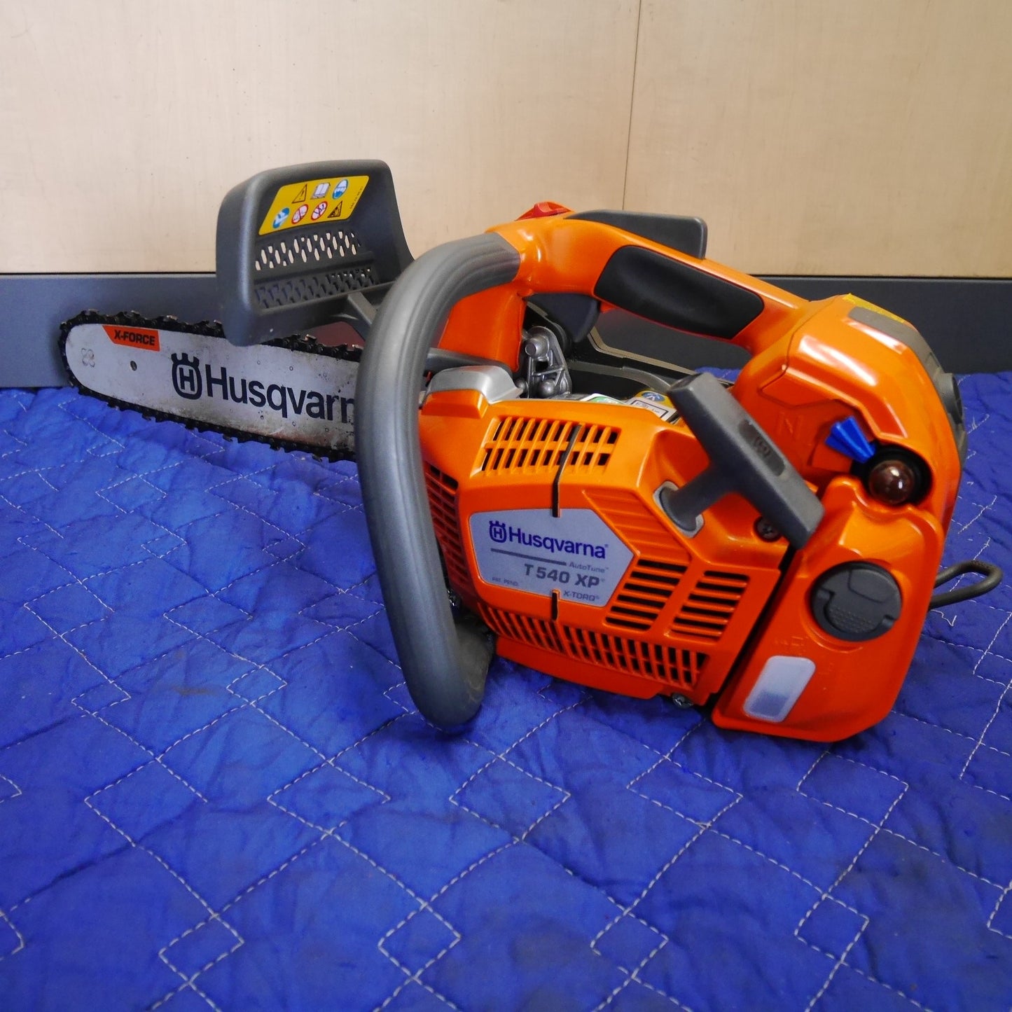 [送料無料] ☆Husqvarna ハスクバーナ エンジン チェーンソー T540XP チェンソー 切断機 ガイドバー 約35cm☆