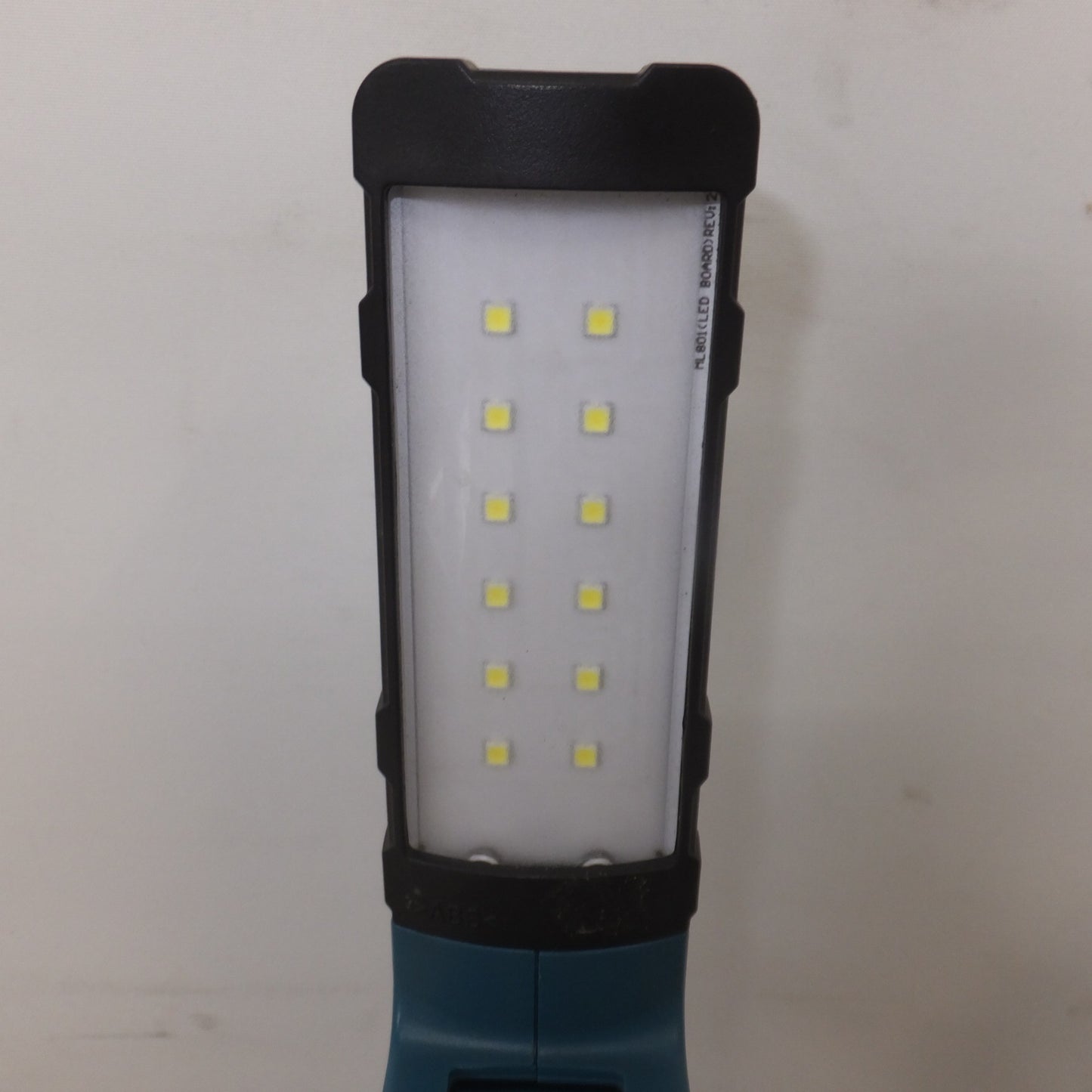 [送料無料] ★マキタ makita 充電式LEDワークライト ML801 18V 本体のみ★
