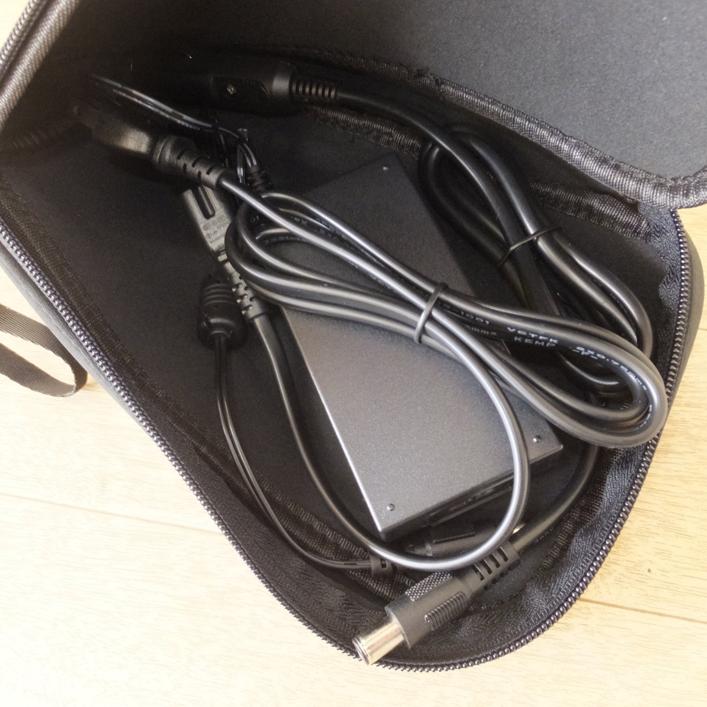 [送料無料] 美品★JVCケンウッド Jackery ポータブル電源 BN-RB37　入力 12V-22V DC 68W　出力 100V AC 2A 60Hz★