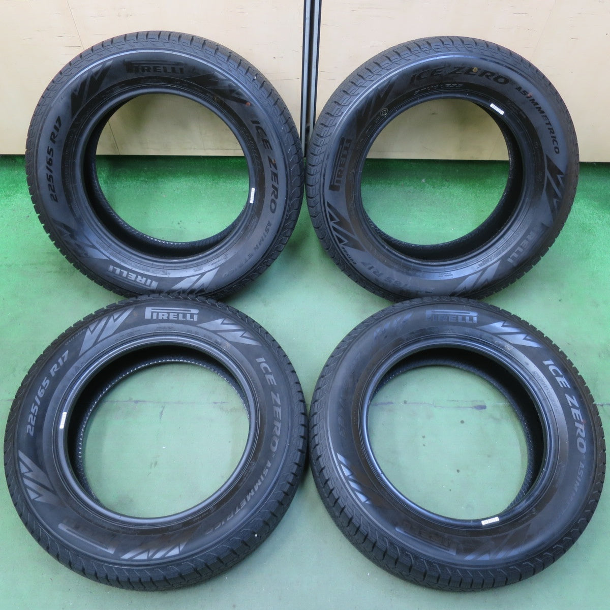 バリ溝！23年！9分★スタッドレス 225/65R17 ピレリ アイスゼロ アシンメトリコ タイヤ 17インチ ハリアー RAV4 CX-5 CX-8 エクストレイル 等★5111413イスタ