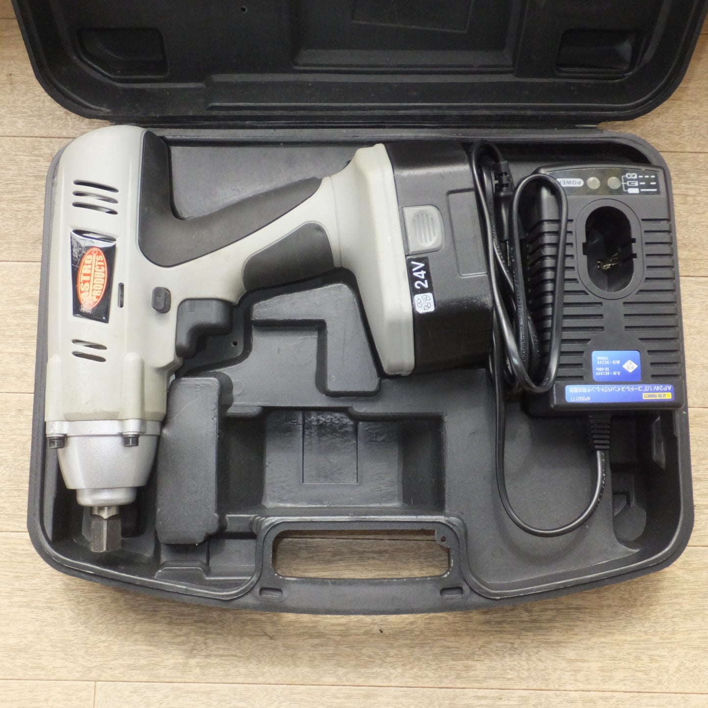 [送料無料] ★アストロプロダクツ ASTRO PRODUCTS コードレスインパクトレンチ AP050177 Ni-Cd 24V★