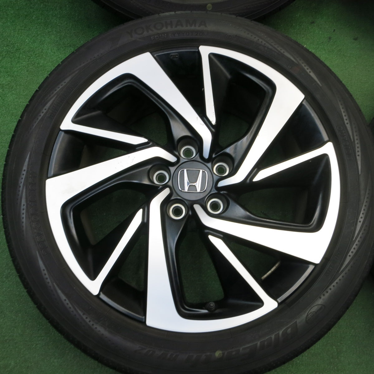 バリ溝！9分★ホンダ RU ヴェゼル RS 純正 225/50R18 ヨコハマ ブルーアース RV-02 18インチ PCD114.3/5H★5050705AKノ