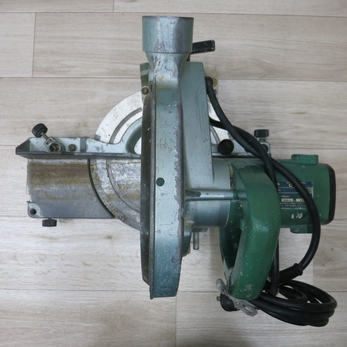 [送料無料] 集塵袋付き◆日立 216mm 卓上 丸のこ C8FC 電動 工具 切断機 木工用 超硬 丸ノコ 丸鋸 HITACHI 100V◆