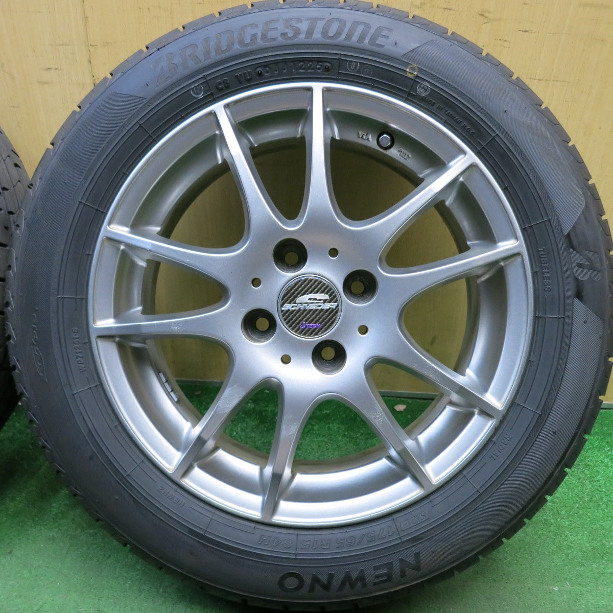 バリ溝！25年！ほぼ10分★175/65R15 ブリヂストン NEWNO SCHNEIDER シュナイダー ニューノ 15インチ PCD100/4H★6053007HAノ