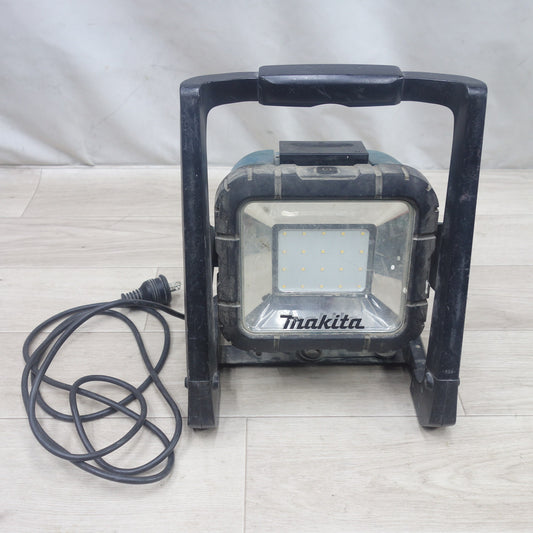 [送料無料] ◆マキタ 充電式 LED スタンド ライト ML805 作業灯 ワーク ライト ランプ 投光器 現場 照明 18V バッテリー BL1830B 100V makita◆