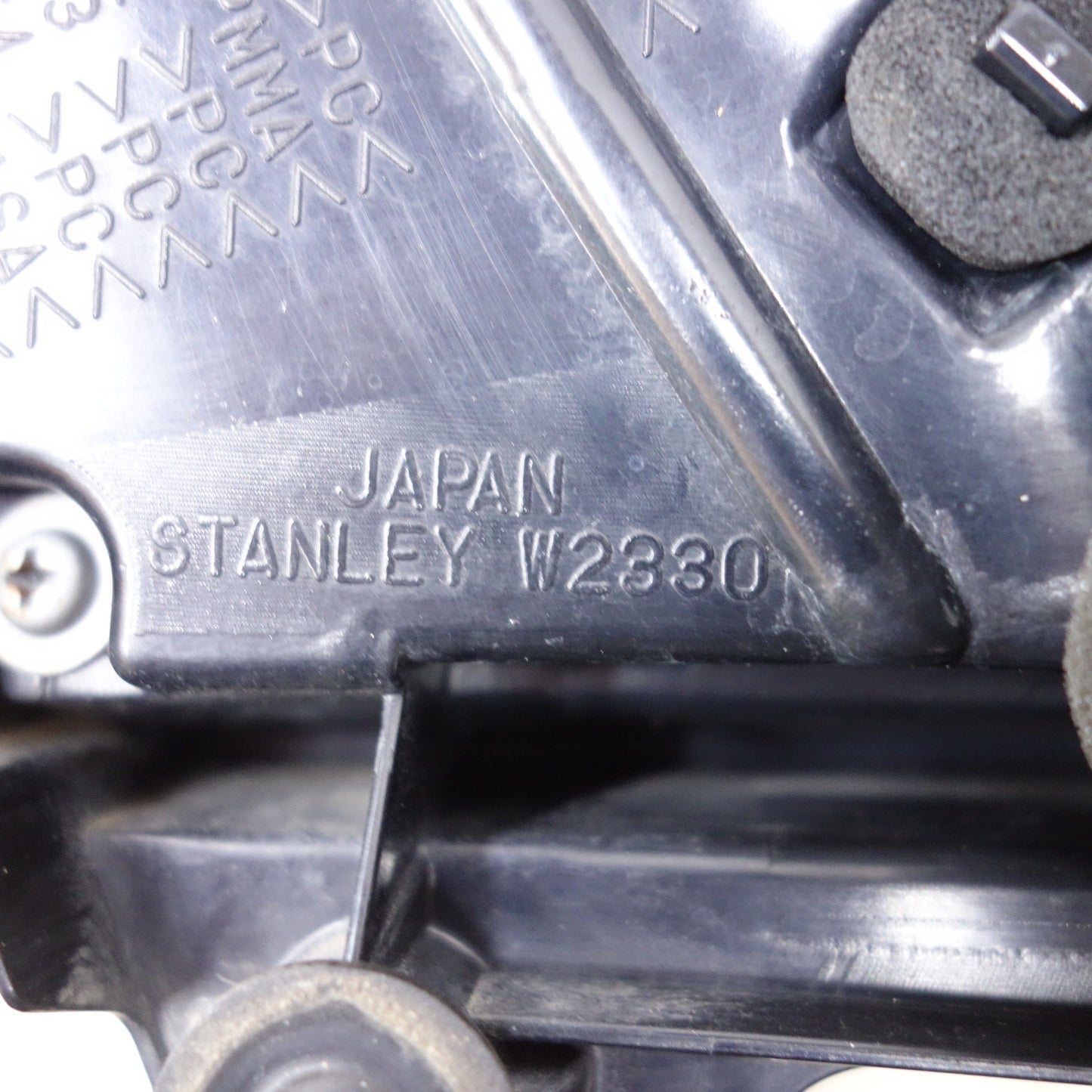 [送料無料] ◆日産 フーガ Y51 純正 テール ランプ ライト 右側 内側 STANLEY W2330◆