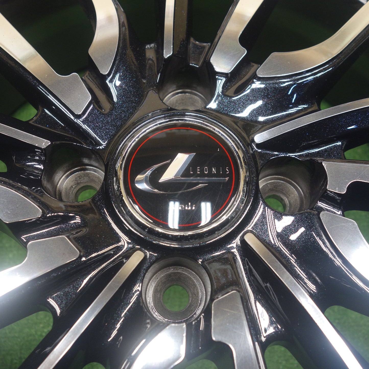 バリ溝！9.5分以上★LEONIS VT 175/60R16 スタッドレス ブリヂストン ブリザック VRX3 16インチ レオニス PCD100/4H★6041203KTス