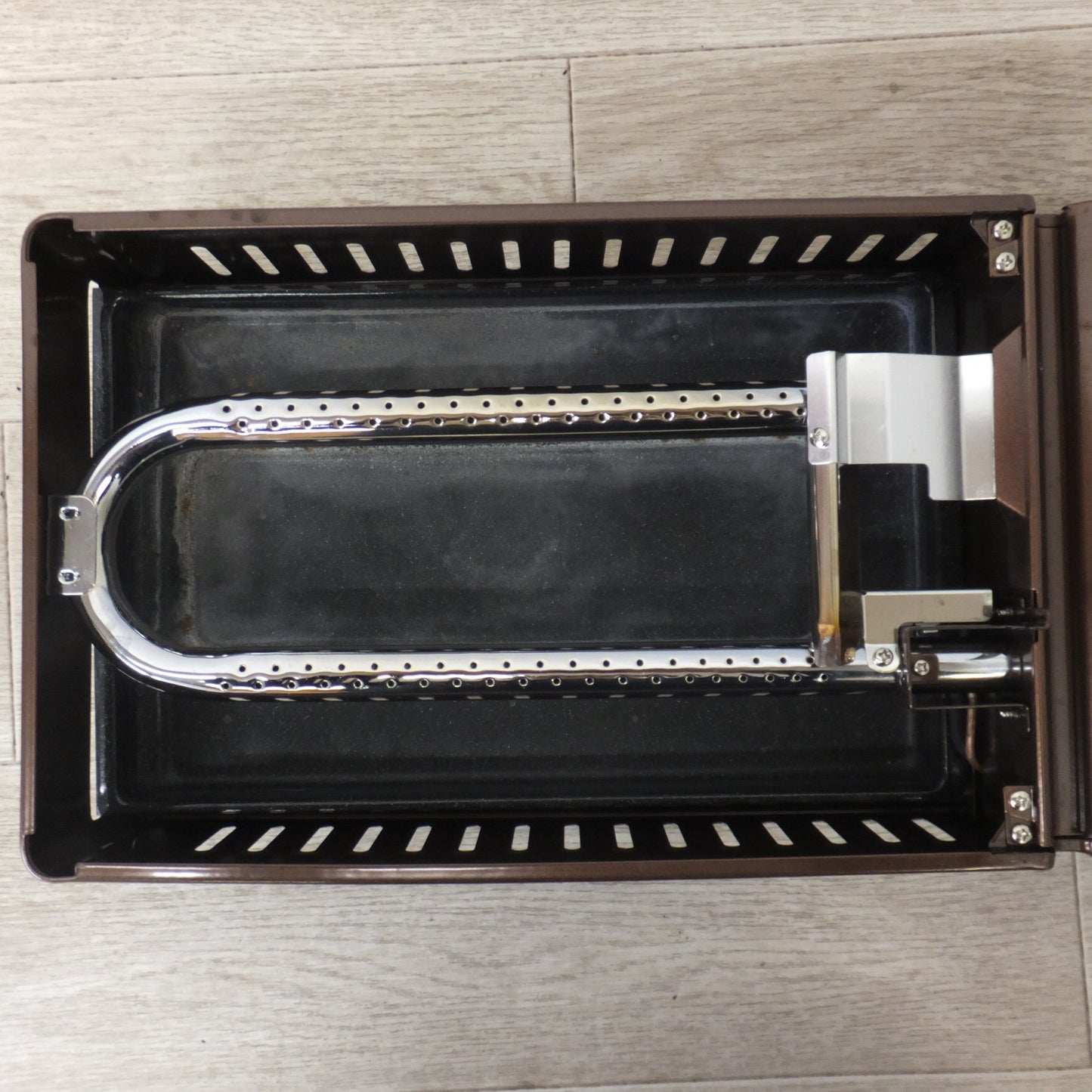 [送料無料] ★岩谷産業 iwatani イワタニカセットグリル 炉ばた焼器 炙りや CB-ABR-1★