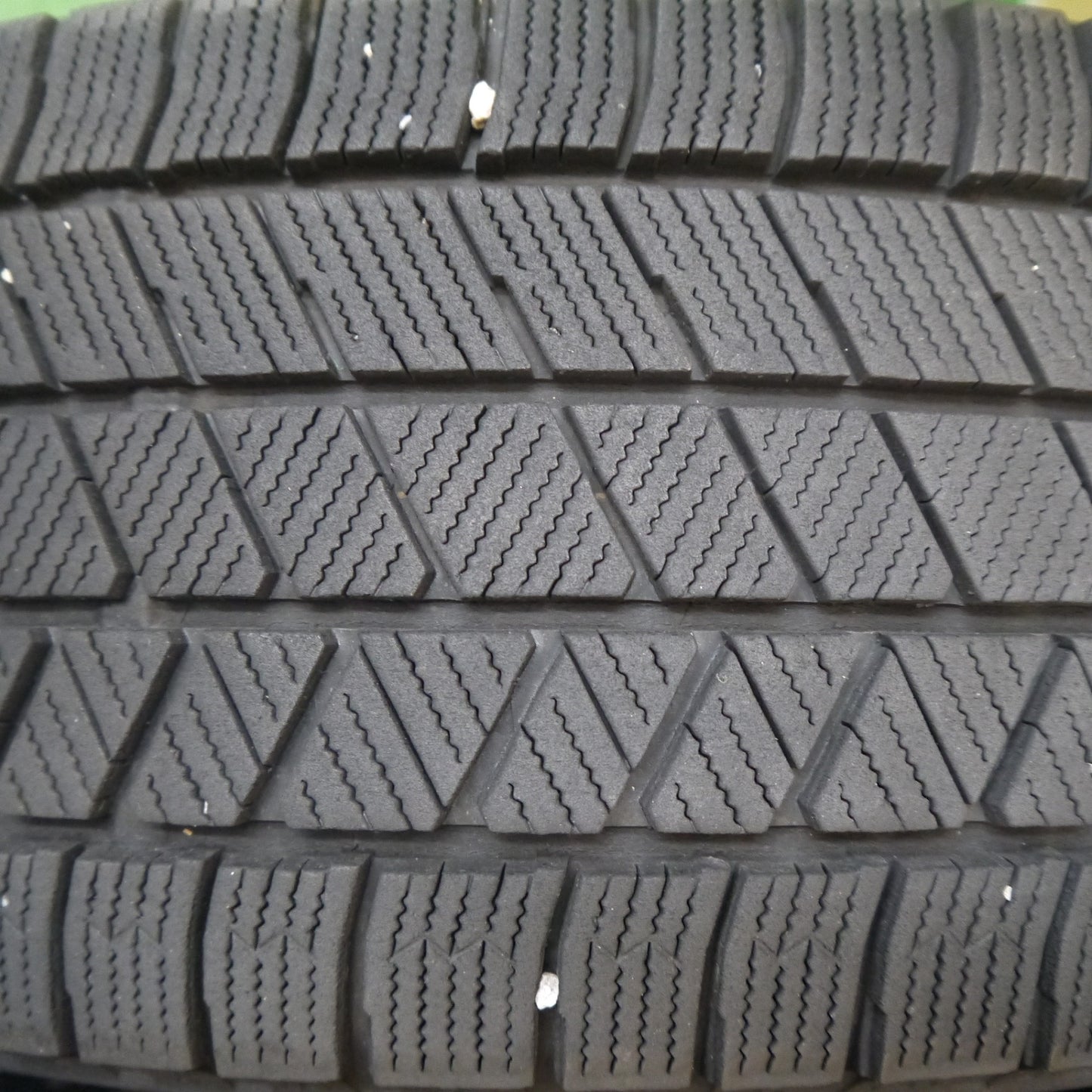 キレイ！23年★スタッドレス 205/65R16 ブリヂストン ブリザック VRX3 BALMINUM TR10 バルミナ 16インチ PCD114.3/5H★5112808Hス