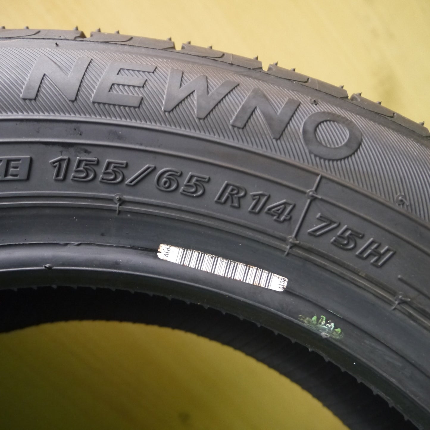 *送料無料* 新車外し！24年★155/65R14 ブリヂストン NEWNO ニューノ 14インチ タイヤ ワゴンR ムーブ タント N-BOX スペーシア デイズ 等★4082602Hノタ