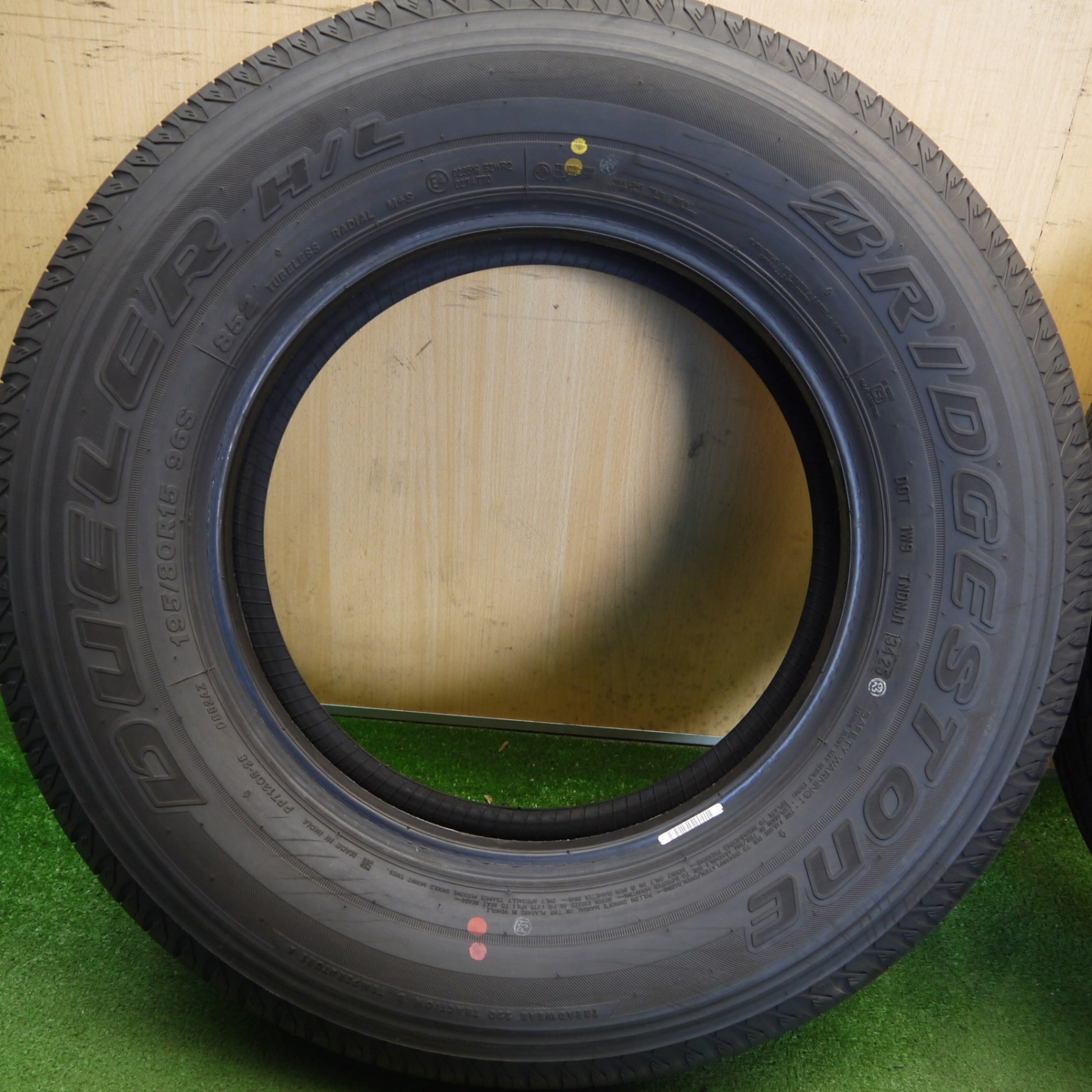 195/80R15 新車外し 4本 ブリヂストン DUELER ジムニー 新車外し！25年☆195/80R15 ブリヂストン デューラー H/L 852 DUELER