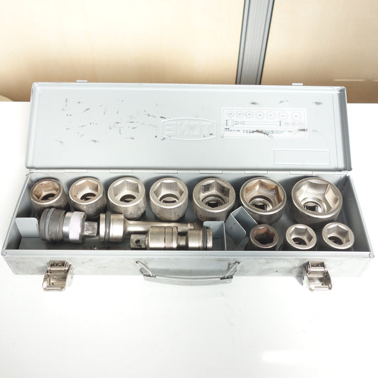 [送料無料] ◆TONE トネ インパクト 用 ソケット レンチ セット NV6102 差込角 19.0mm 工具 道具 メタルトレーケース 付◆