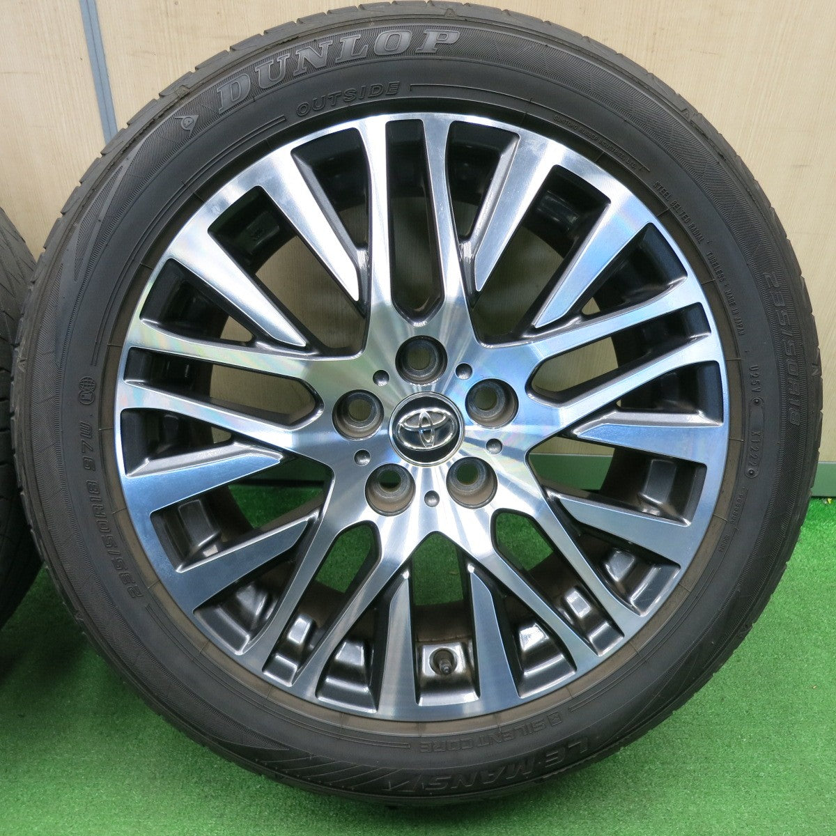 [送料無料] キレイ！22年★トヨタ 30系 ヴェルファイア アルファード 純正 235/50R18 ダンロップ ルマン5 LE MANS V 18インチ PCD114.3/5H★4121608TNノ