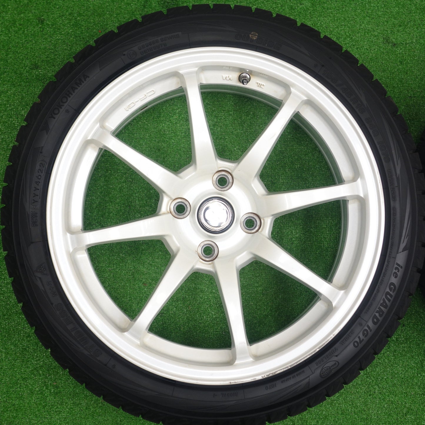 バリ溝！22年！9.5分★アバルト 595 等 THREEHUNDRED CF-01 195/45R16 スタッドレス ヨコハマ アイスガード iG70 スリーハンドレット CF01 PCD98/4H★5122202KTス