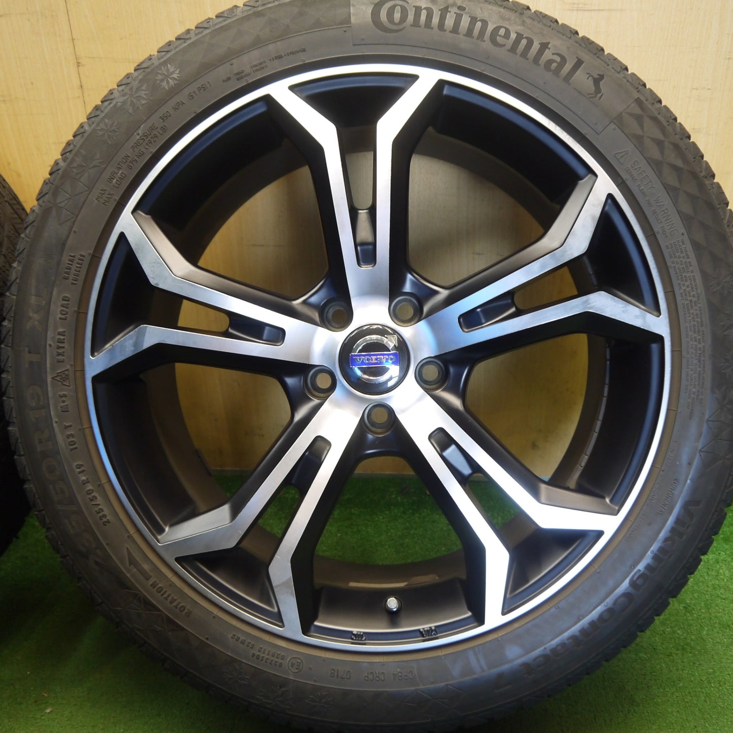 キレイ◎ボルボ 等 VST Type PLS 235/50R19 スタッドレス コンチネンタル バイキングコンタクト7 19インチ PCD108/5H◎6062902Hス