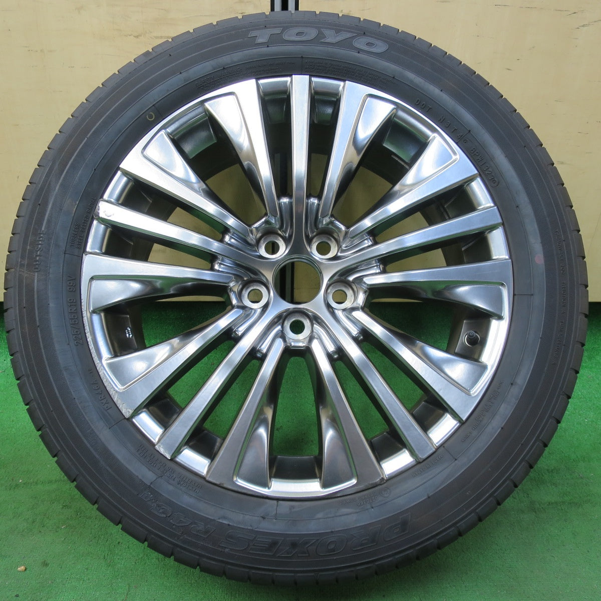 *送料無料* バリ溝！23年！9.5分★トヨタ 80系 ハリアー Zグレード 純正 225/55R19 トーヨー プロクセス R46A 19インチ PCD114.3/5H★4080207イノ