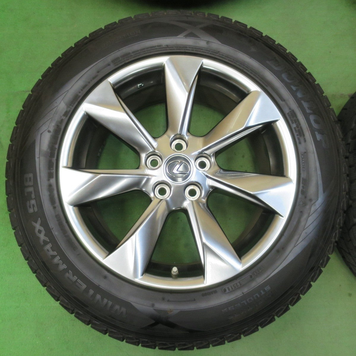 センサー付！バリ溝！キレイ！9分★レクサス 20系 RX 純正 235/65R18 スタッドレス ダンロップ ウインターマックス SJ8 18インチ PCD114.3/5H★5022701イス