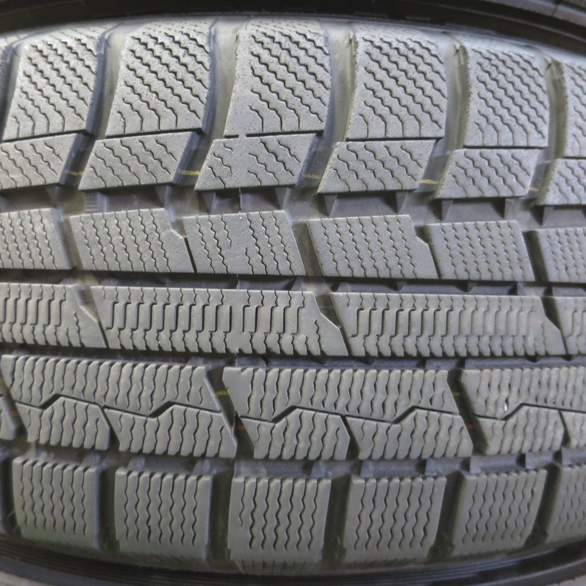 バリ溝！22年！9.5分★スタッドレス 225/60R17 トーヨー ウインター トランパス TX JOKER ジョーカー 17インチ PCD 100 114.3/5H マルチ★6040605イス