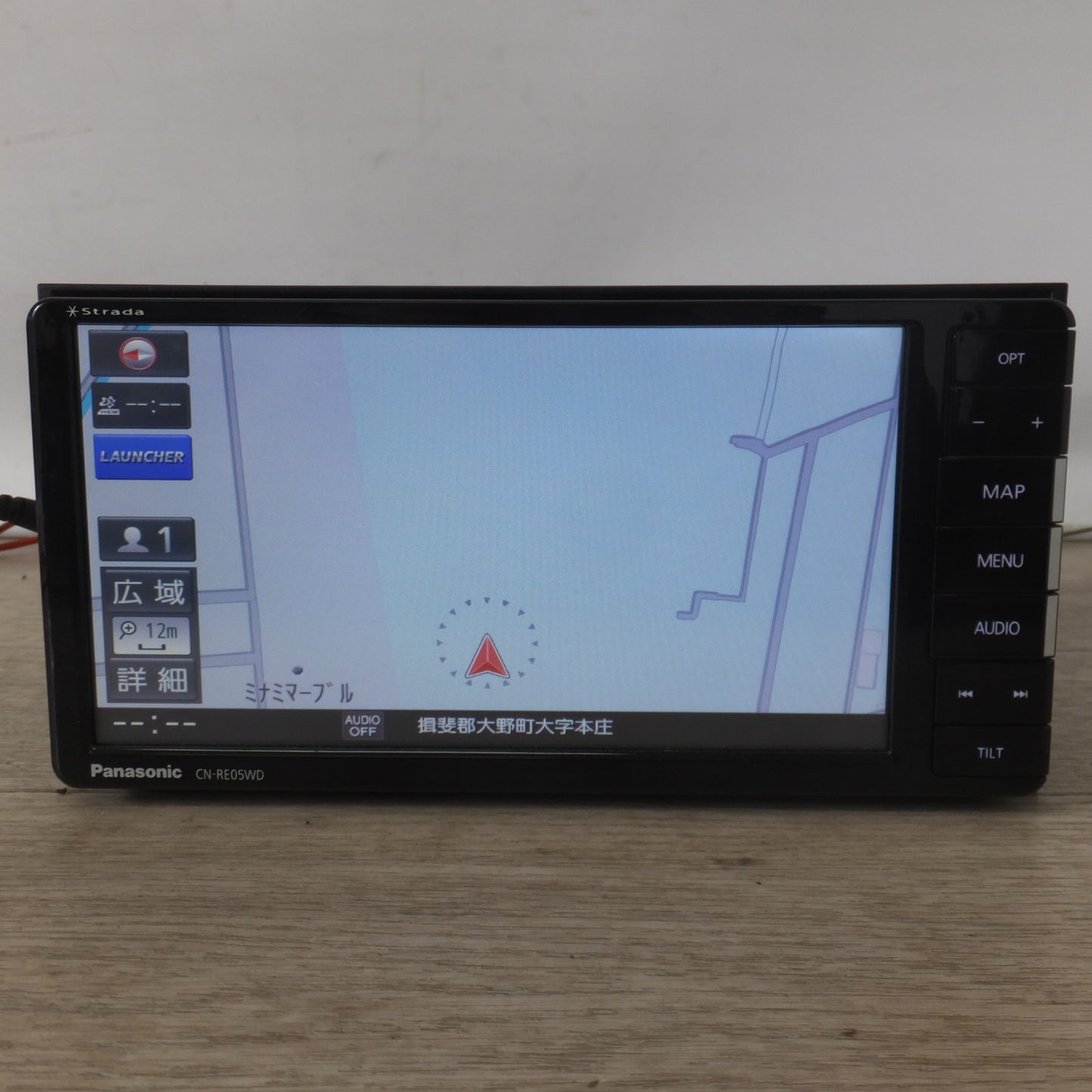 [送料無料] ★パナソニック Panasonic SDカーナビステーション Strada CN-RE05WD(19)★