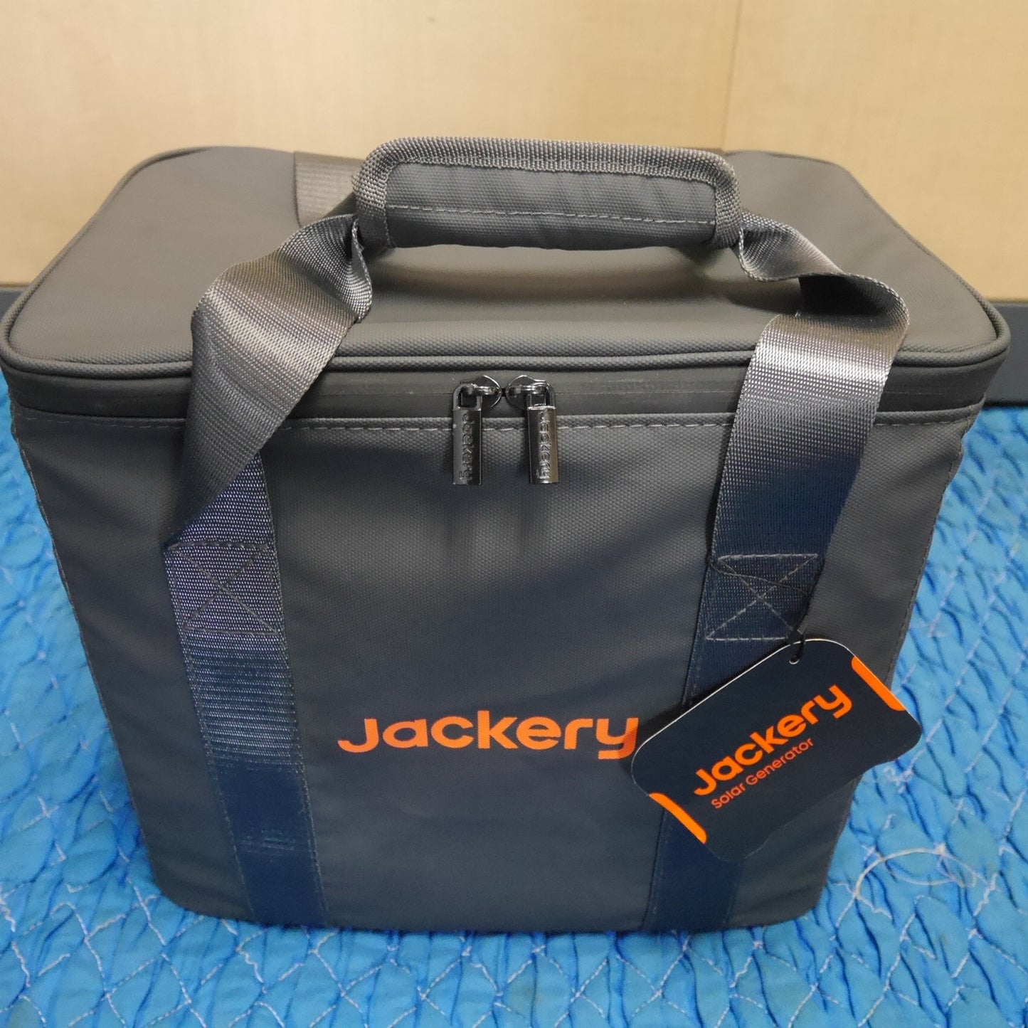 [送料無料] キレイ☆JACKERY ポータブル 電源 600 Plus JE-600C 防災 アウトドア キャンプ 等に ジャクリ 現状品☆