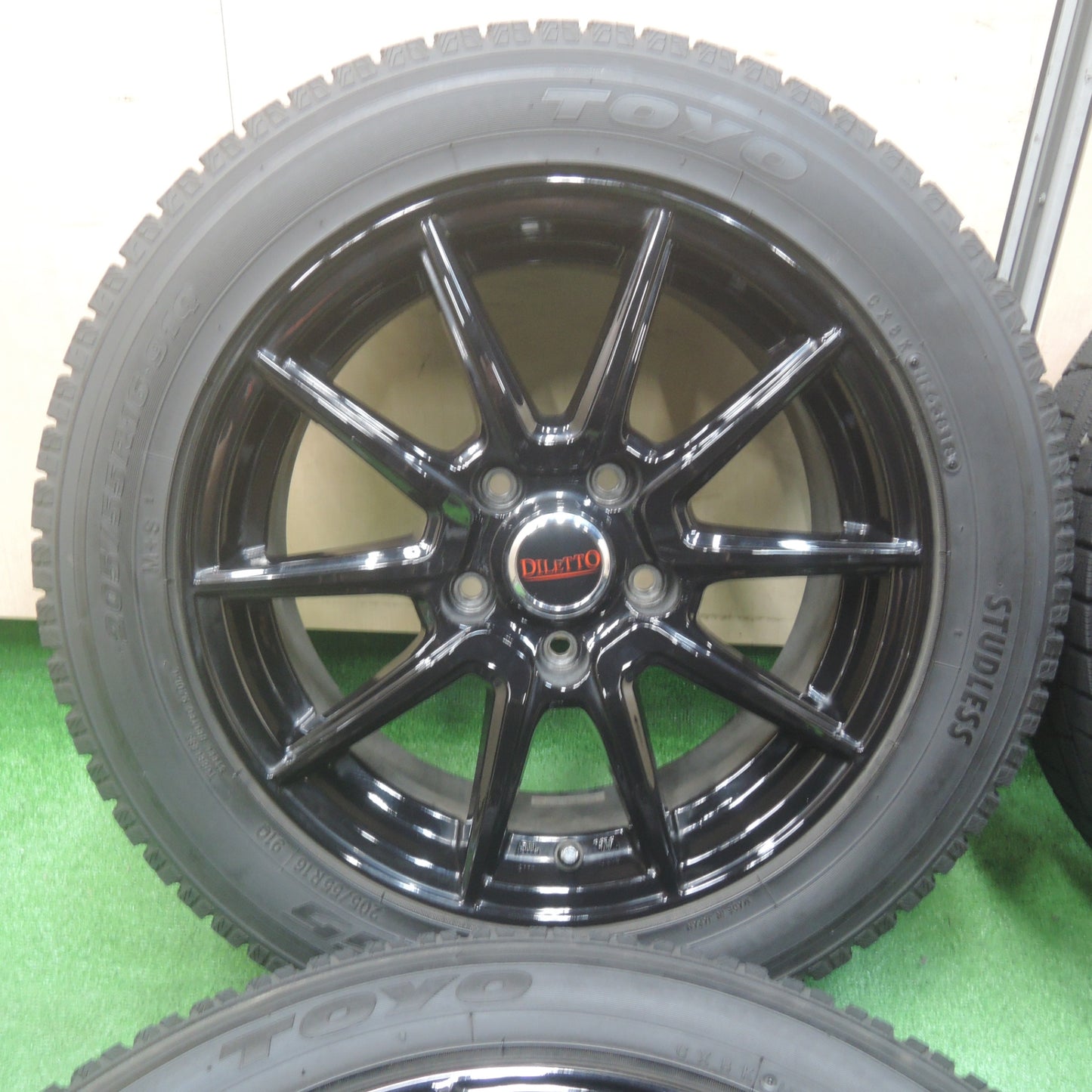*送料無料* バリ溝！キレイ！9.5分★スタッドレス 205/55R16 トーヨー ガリット G5 DILETTO ディレット 16インチ PCD114.3/5H★4033008SYス