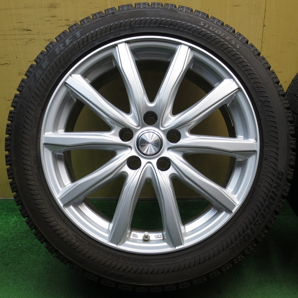 バリ溝！9分★スタッドレス 225/50R18 ブリヂストン ブリザック RFT JOKER ジョーカー 18インチ PCD114.3/5H★5061001NJス