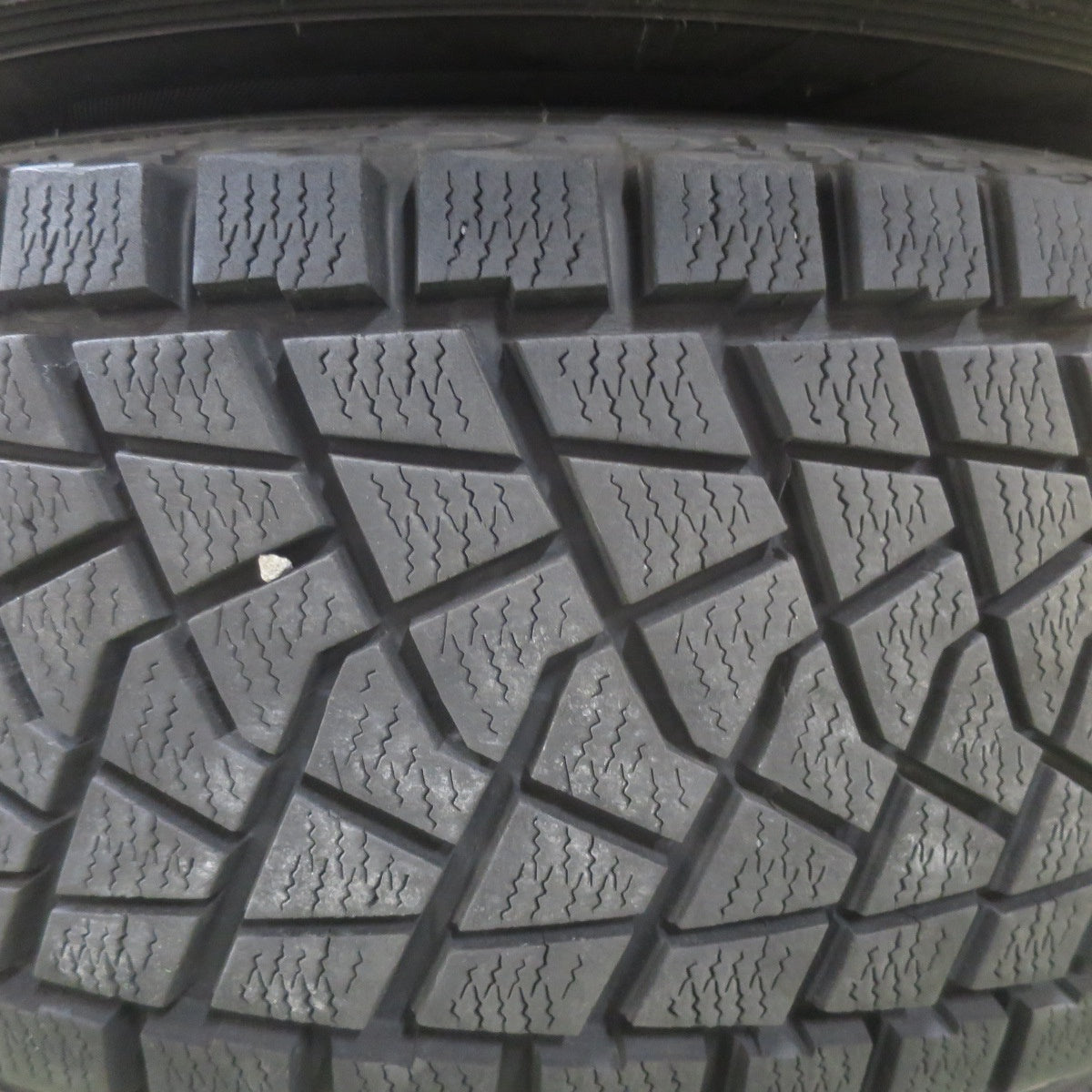 付属品付き！バリ溝！9.5分★BRADLEY V 285/75R16 116/113Q スタッドレス ブリヂストン ブリザック DM-Z3 ブラッドレー 16インチ PCD150/5H★6020201ナス