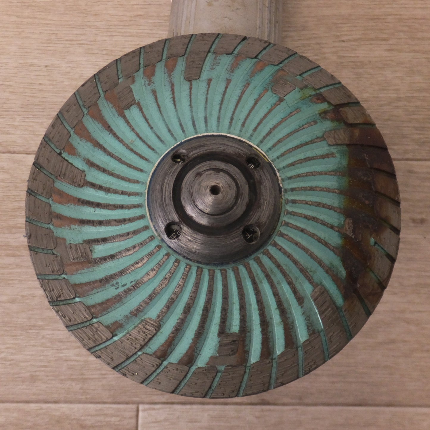 [送料無料] ★マキタ makita 125mm ディスクグラインダ 9532　100V 720W 50-60Hz★