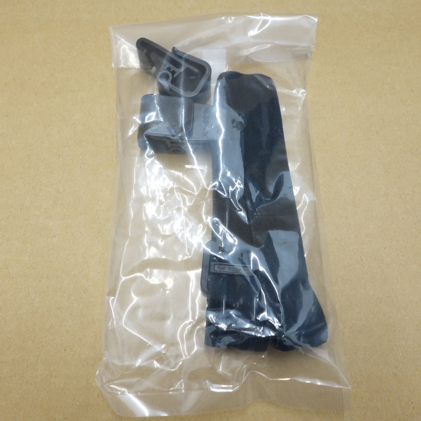 [送料無料] ◆ALINCO ヘルメット 作業帽 用 ヘッドセット 型 トランシーバー DJ-PHM20 アルインコ バッテリー EBP-108 EDC-122①◆