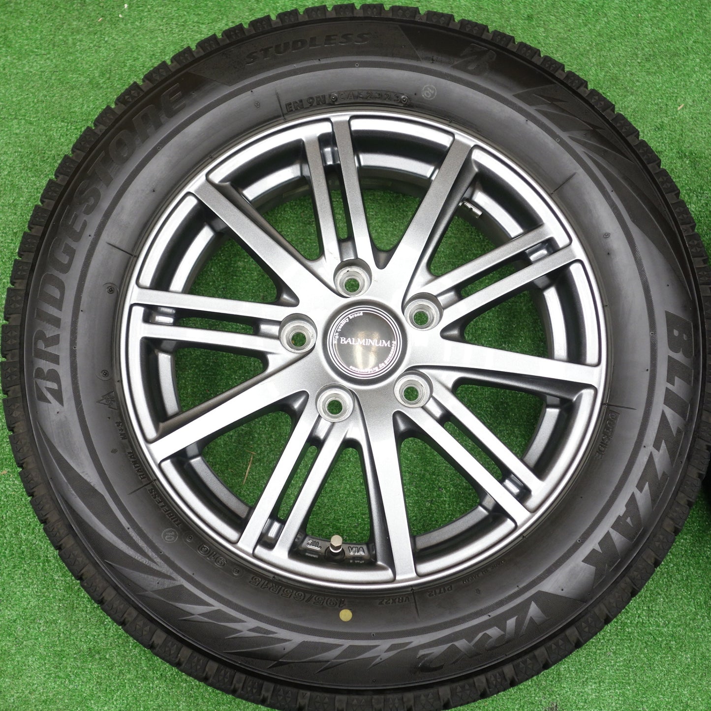 バリ溝！23年！9.5分★スタッドレス 195/65R15 ブリヂストン ブリザック VRX2 BALMINUM BR10 バルミナ 15インチ PCD114.3/5H★5121502KTス