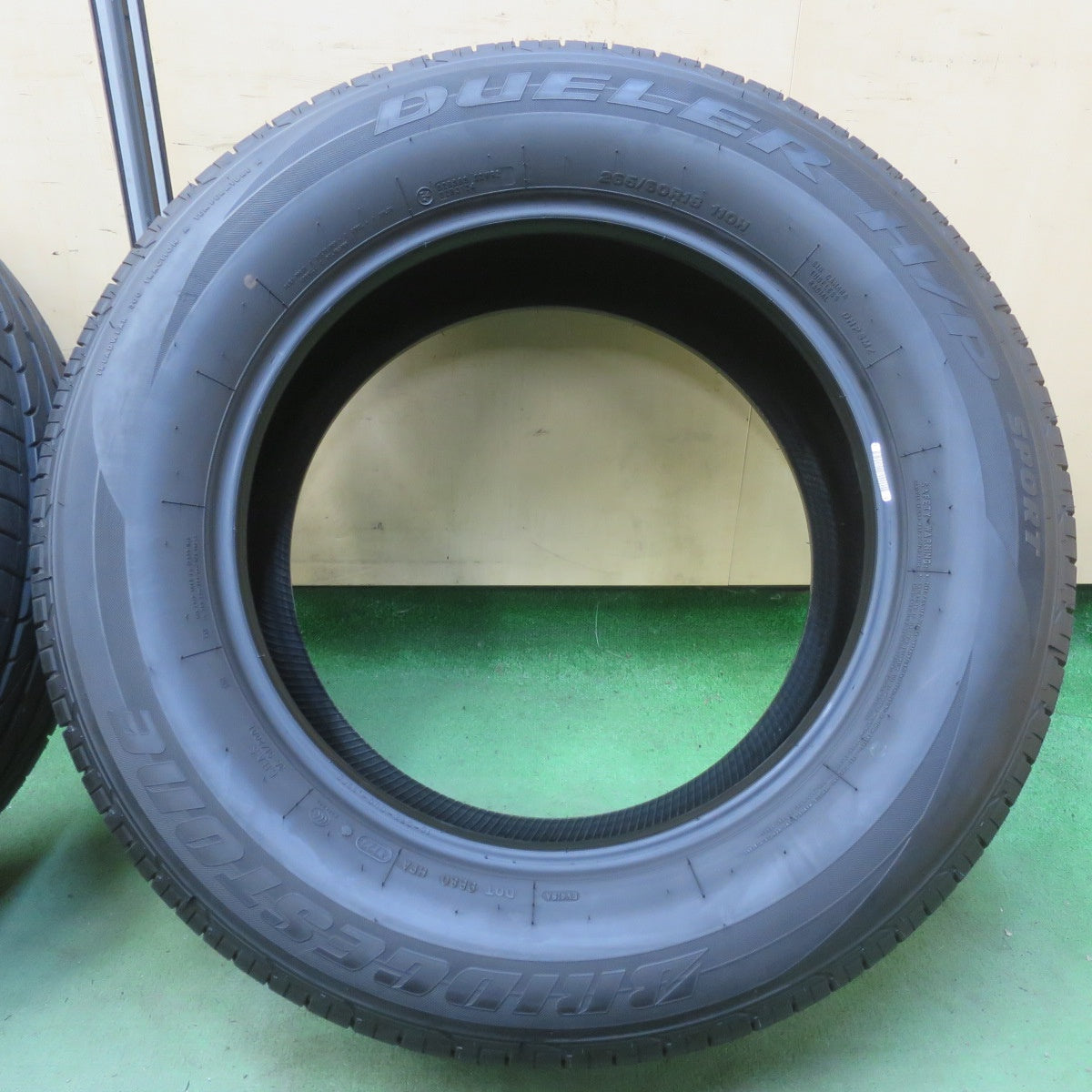 新車外し！22年★265/60R18 ブリヂストン デューラー H/P SPORT DUELER タイヤ 18インチ ランクル プラド ハイラックス サーフ パジェロ 等★6062405イノタ