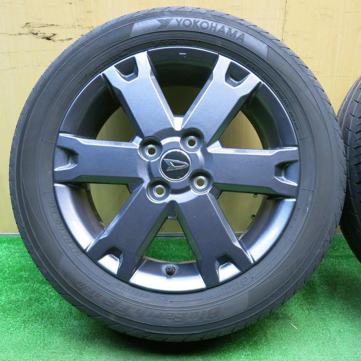 キレイ！23年★ダイハツ タフト 純正 165/65R15 ヨコハマ BluEarth-FE AE30 ブルーアース 15インチ PCD100/4H★5042504NJノ