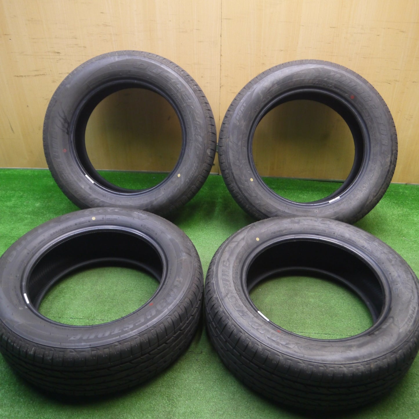 [送料無料] バリ溝！24年！9.5分★225/60R17 ブリヂストン デューラー H/P SPORT タイヤ 17インチ レガシィ アウトバック フォレスター 等★4122504Hノタ