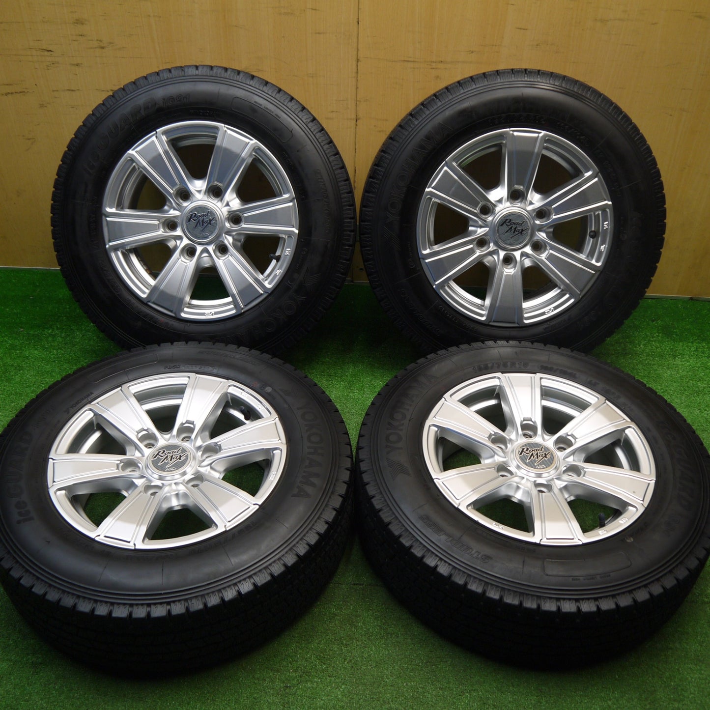 バリ溝！キレイ！9.5分★スタッドレス 185/75R15 106/104L 12PR ヨコハマ アイスガード iG91 Road Max MiD ロードマックス 15インチ PCD139.7/6H★5110413Hス