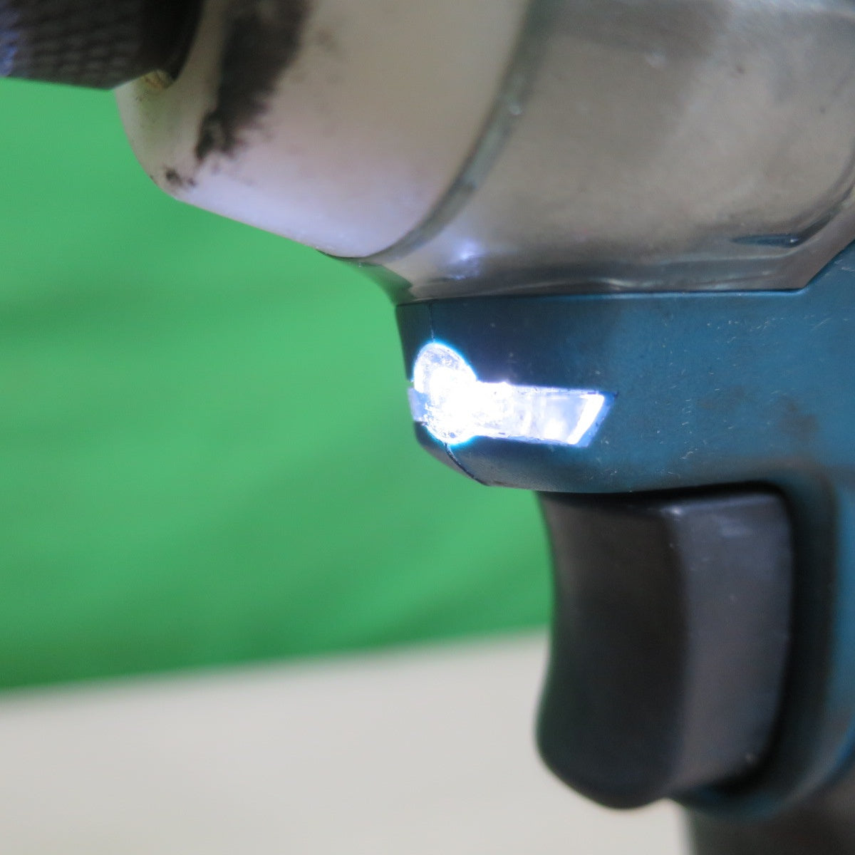 [送料無料] ケース・付属品付き☆マキタ 充電式 インパクトドライバ TD111D 電動 工具 10.8V 本体のみ☆