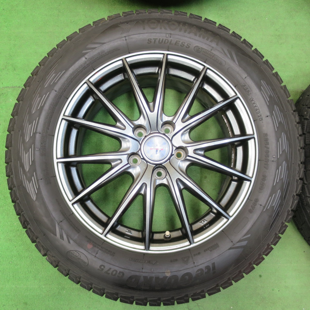 [送料無料] バリ溝！20年！キレイ！9分★スタッドレス 225/65R17 ヨコハマ アイスガード G075 VELVA SPORTZ ヴェルヴァ 17インチ PCD114.3/5H★4120310イス