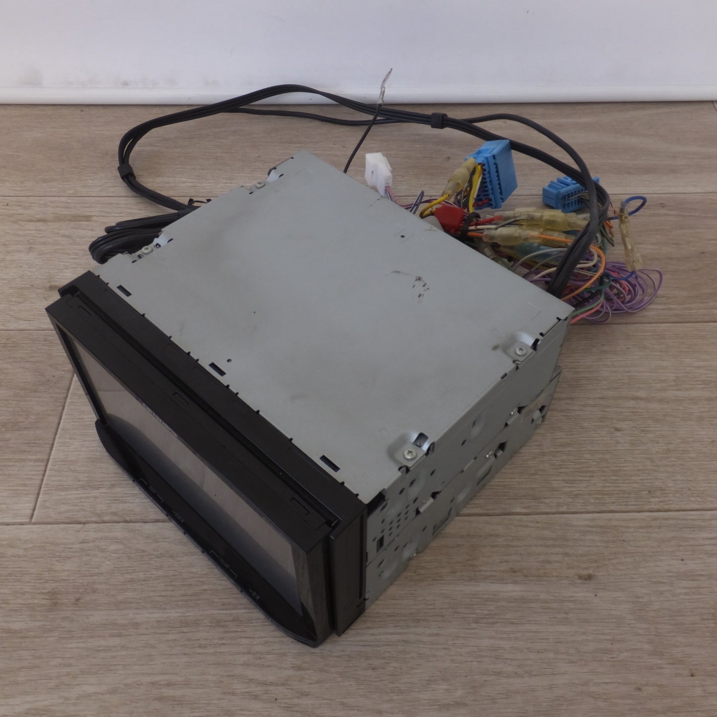 [送料無料] ★カロッツェリア carrozzeria AV一体型メモリーナビゲーション 楽ナビ AVIC-MRZ99[1]★