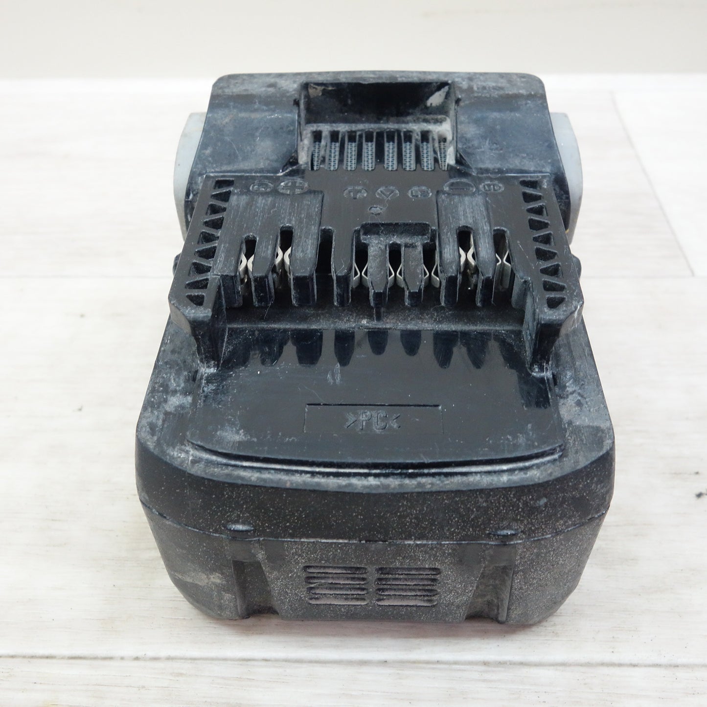 [送料無料] ☆ハイコーキ マルチ ボルト リチウム イオン 蓄電池 DC18V 36V BSL36A18 急速 充電器 UC18YDL2 セット HiKOKI 電動 工具☆