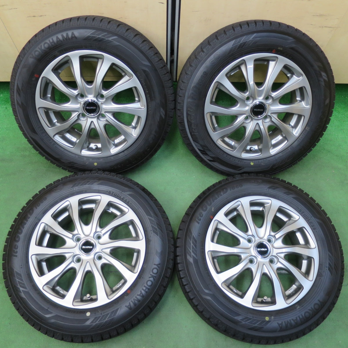 [送料無料] バリ溝！22年！キレイ！ほぼ10分★スタッドレス 165/70R14 ヨコハマ アイスガード iG60 BALMINUM バルミナ 14インチ PCD100/4H★5012804イス