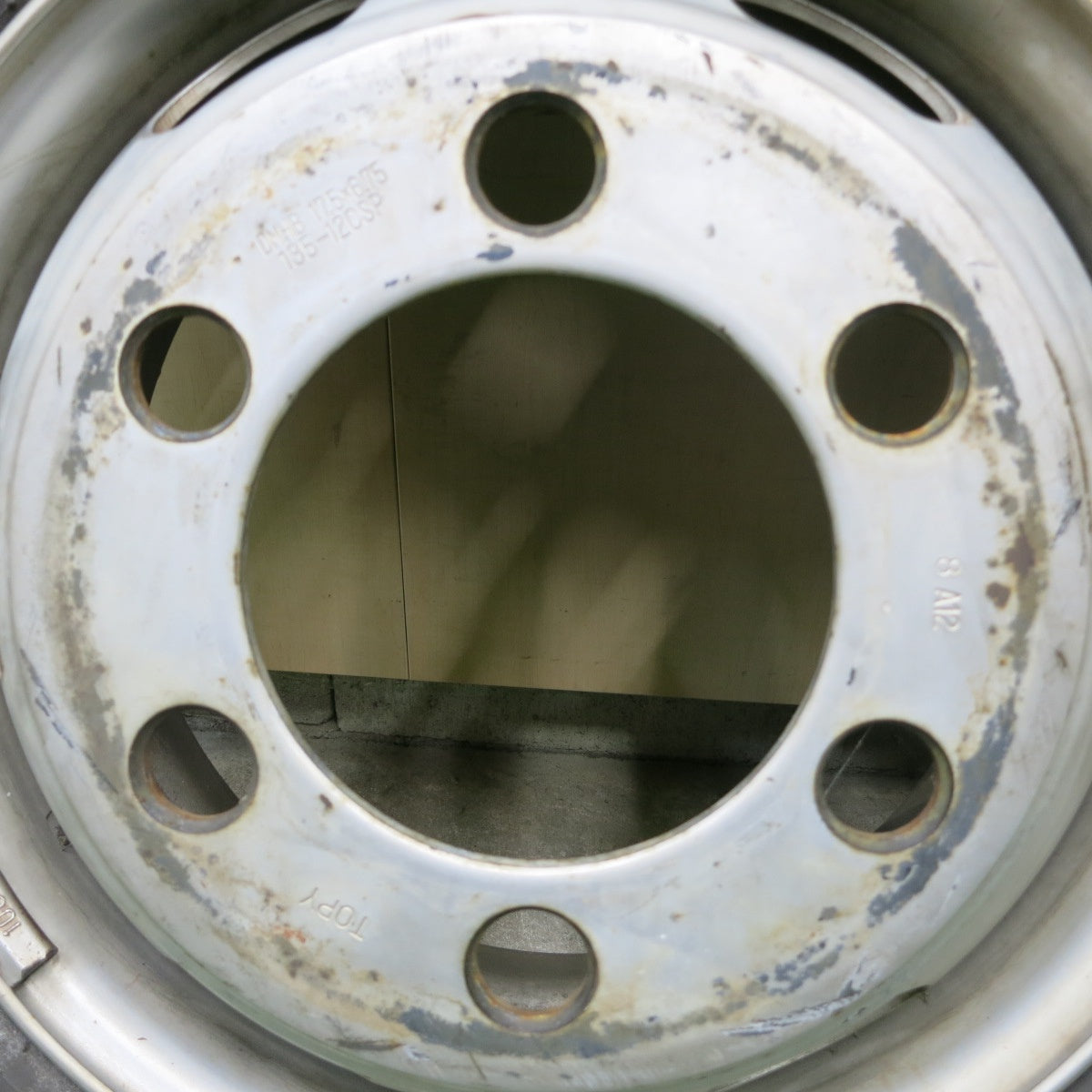 バリ溝！22年！9.5分以上！2本★トラック 245/80R17.5 133/131J スタッドレス ブリヂストン W910 TOPY スチール 17.5インチ 135-12CSP PCD222.25/6H★5060305ナス